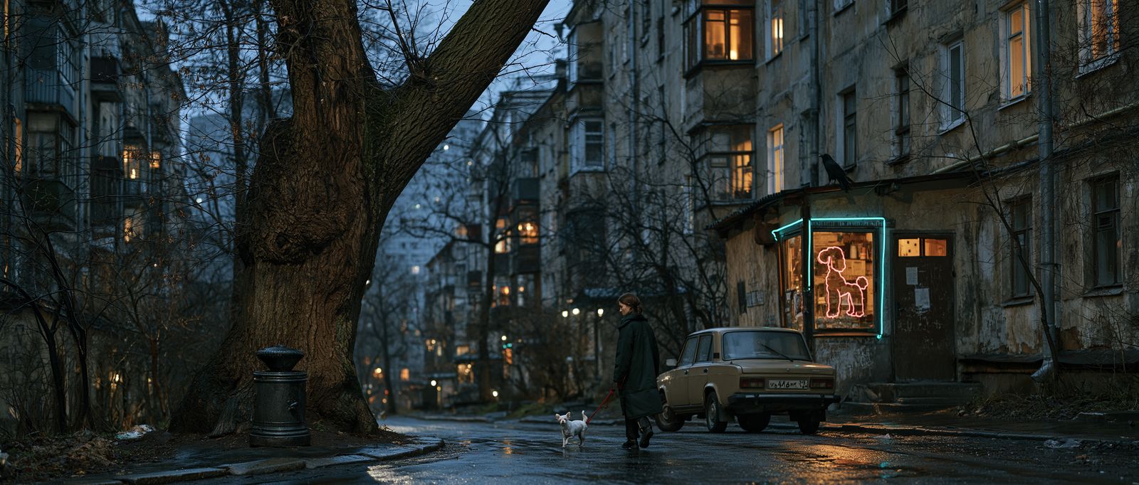 Улица у салона